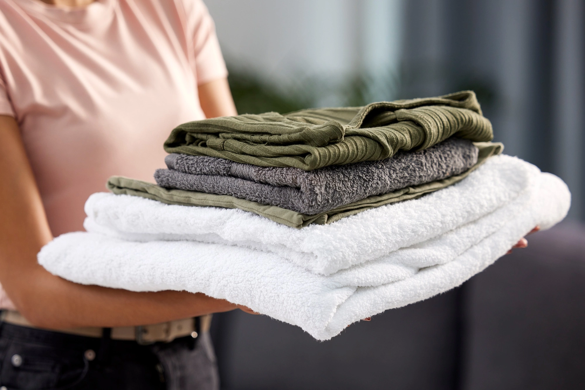 Trusted laundry and dry cleaning experts at Village Valet providing fluff-and-fold and professional dry cleaning services in Milwaukee.